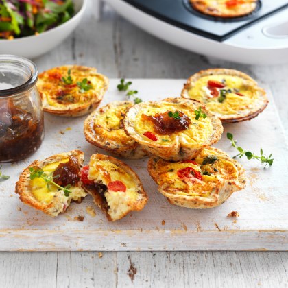 Caramelised onion, tomato and thyme pie maker tarts